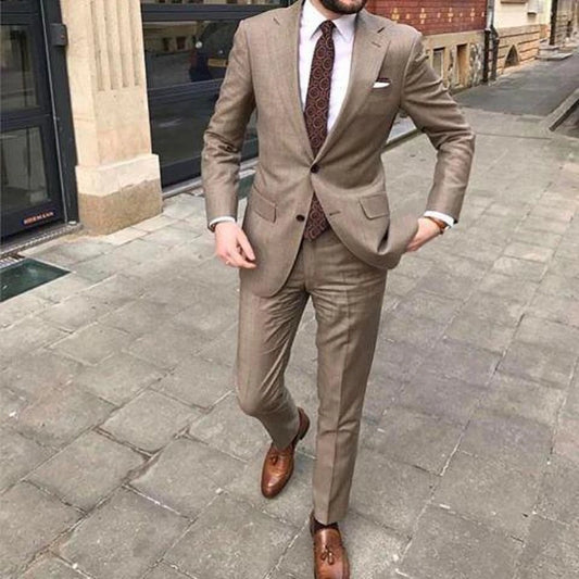 Completo da Uomo Slim in Cachi – Due Pezzi, Estate, con Revers a Punta e Singolo Bottone, Elegante e Chic
